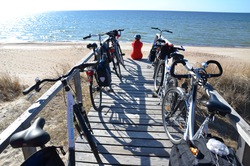 Kurische Nehrung, Litauen, Steg, Strand, Fahrräder, baltikum radreise