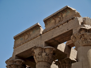 Die Spitze des Doppeltempels in Kom Ombo